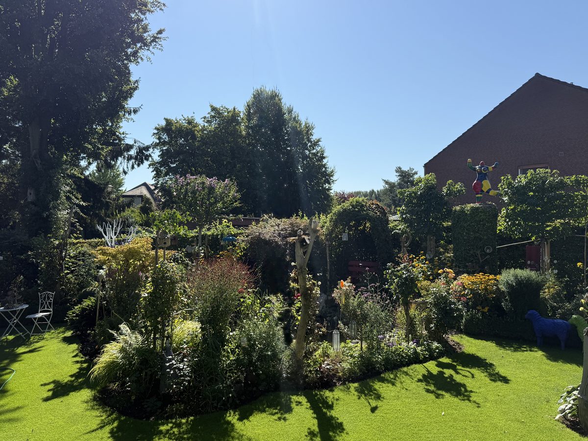 Blühender Garten – Impression zum Thema Schlösser und Gärten am Niederrhein